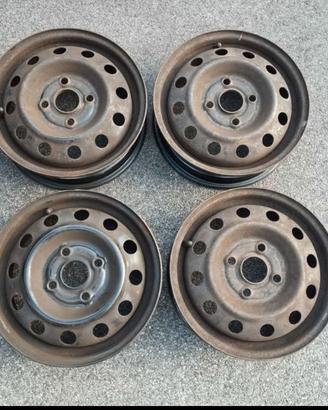 4 cerchi in ferro da 13 per Kia Picanto