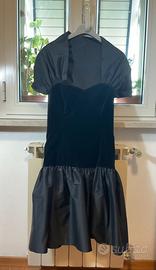 Abito sartoriale elegante donna vintage anni ‘80