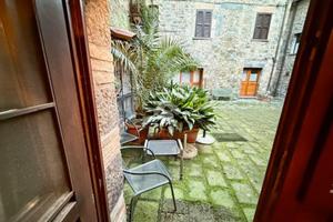 MONOLOCALE A BOLSENA