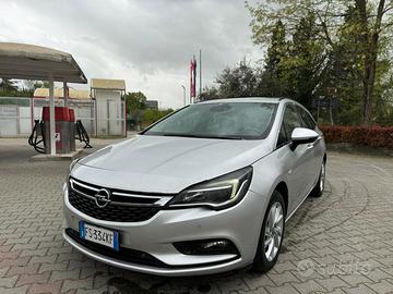 Opel Astra 1.6d 136CV automatica PROMO WEEKEND