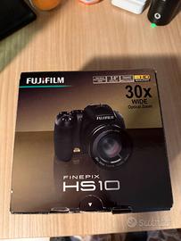 Fujifilm FinePix HS10
