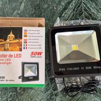 Faro proiettore LED 50W - 3500 Lumen
