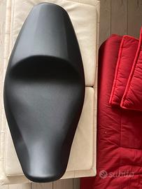 Sella Royal Enfield Guerrilla 450