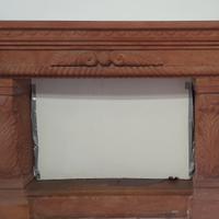 pietra trachite rossa per camino realizzata a mano