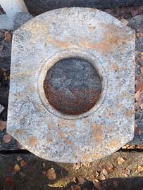 PIETRA CON FORO