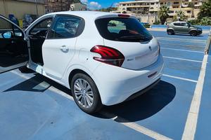 peugeot 208 allure