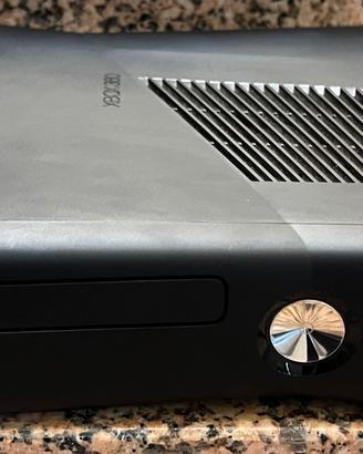 XBOX 360 4gb