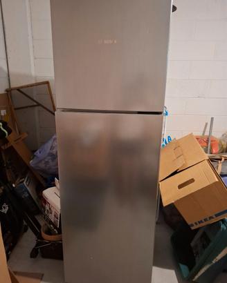 Frigorifero con freezer Bosch