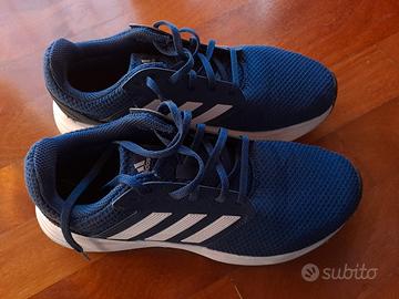 scarpe Adidas colore blu