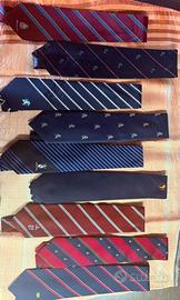 Cravatte con stemmi militari