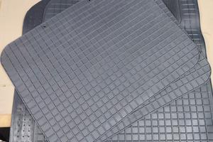 Tappeti auto di gomma universali