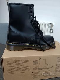 Anfibi/Stivaletto Dr Martens 1460 Black 