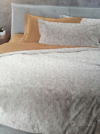 Copripiumino e 2 federe in raso di puro cotone