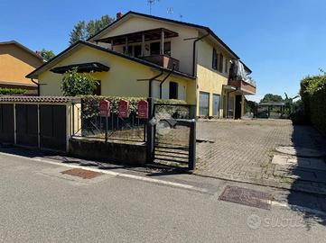3 LOCALI A CAPRALBA