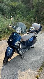 Vespa 250 gts