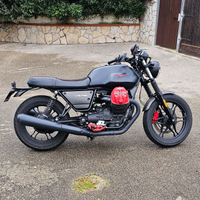 Moto Guzzi V7 III Carbon - 9400km - 6800