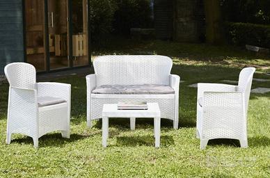 Salottino da giardino colore bianco 