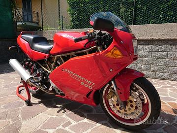 Ducati 900 supersport (SS)