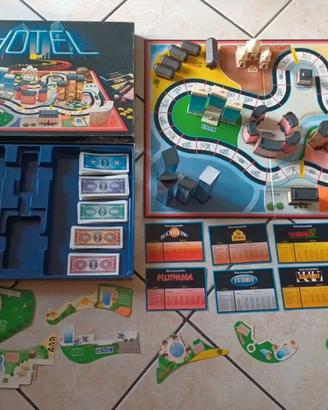 Hotel gioco  vintage MB completo tranne lampioni
