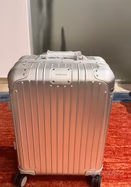 Valigia Rimowa in alluminio