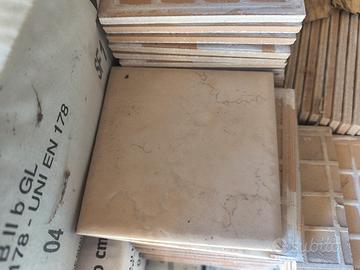 PIASTRELLE TOZZETTO NUOVE 10X10 BEIGE 