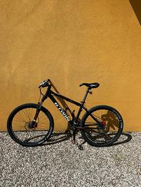 bicicletta betwin rockrider 520