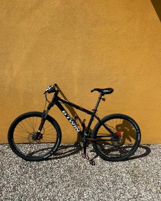 bicicletta betwin rockrider 520