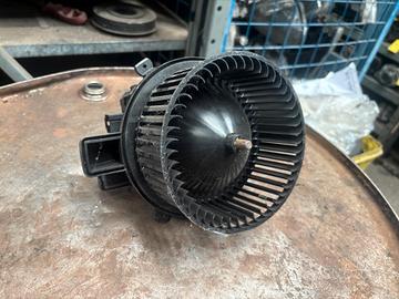 VENTOLA ABITACOLO AUDI Q5 ANNO:2020