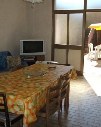Casa tre fontane zona centro a 100mt dal mare