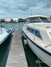 Fairline Mirage 29 barca cabinata 9 mt 5 posti let