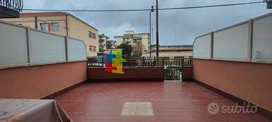 Comodo piano rialzato con ingresso indipendente