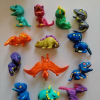 Kinder joy jurassic world dinosauri