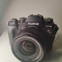 Fujifilm X-T3 con obiettivo FujinonXF23mmF1.4R