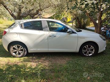 Alfa Giulietta 1.4 turbo 120 cv GPL Distinctive