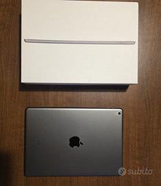 Apple iPad 32 Gb wifi ottava generazione tablet