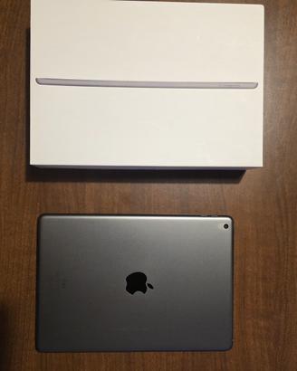 Apple iPad 32 Gb wifi ottava generazione tablet