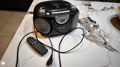 Radio, lettore CD, MP3, audio casetta 