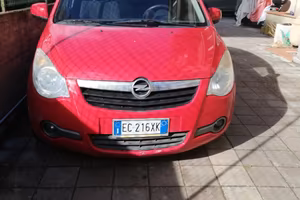auto Opel Agila anno 2010