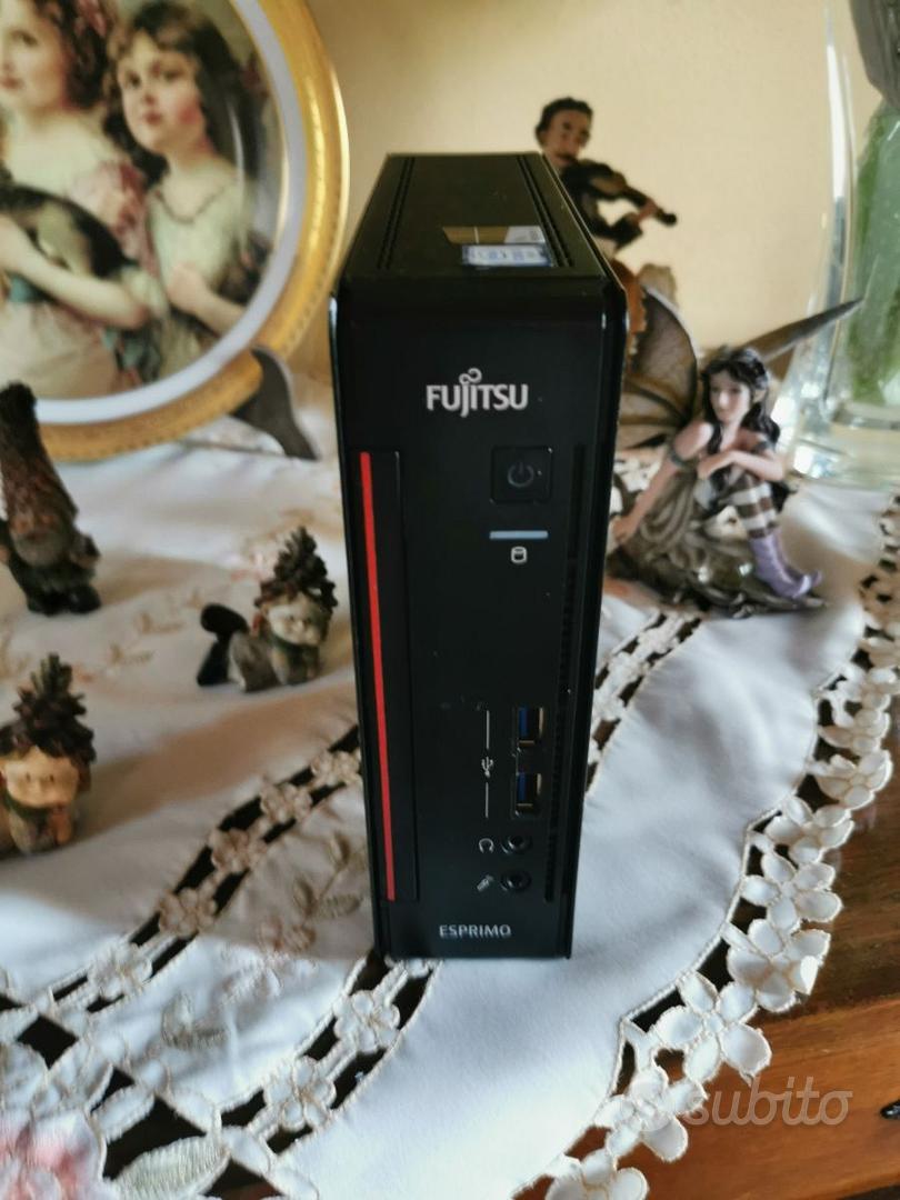 Pc Fujitsu Esprimo funzionante con Windows 11 - Informatica In