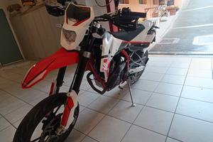 swm SM 125 r 2022 sbiellato