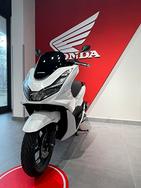 Honda PCX 125 MY24 NUOVO DA IMMATRICOLARE
