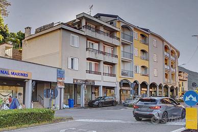 Appartamento di 140 m² con più di 5 locali a Laven