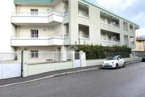 CASA SEMINDIPENDENTE A PRATO