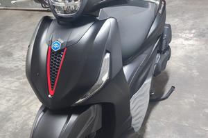 Piaggio Beverly 400s hpe 