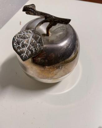 MELA IN SILVER PLATED CON CIOTOLA INTERNA IN VETRO