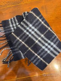 BURBERRY Sciarpa 100% lana 115x20 cm