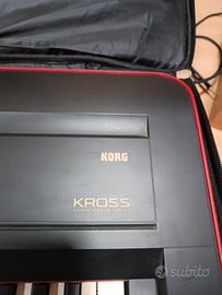  tastiera Korg  kross
