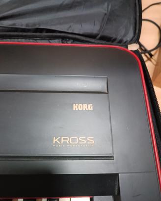  tastiera Korg  kross