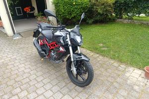 Moto Benelli BN 125