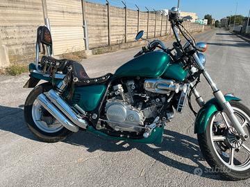 Honda VF custom 750